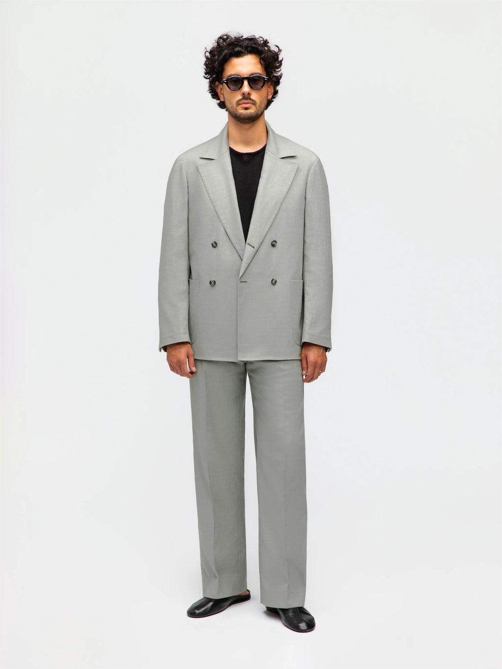 SUIT 5